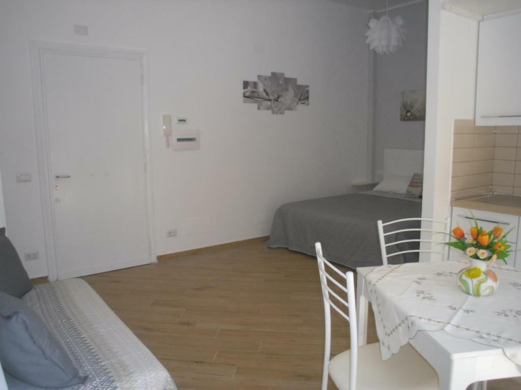 Lovely Little Apartment In Via Aurelia Рим Екстериор снимка